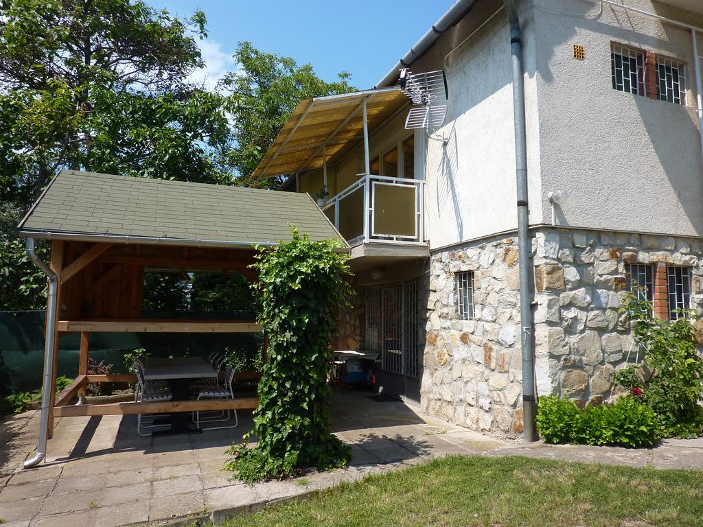 Vadasztanya Apartmanhazak Siofok Ruang foto